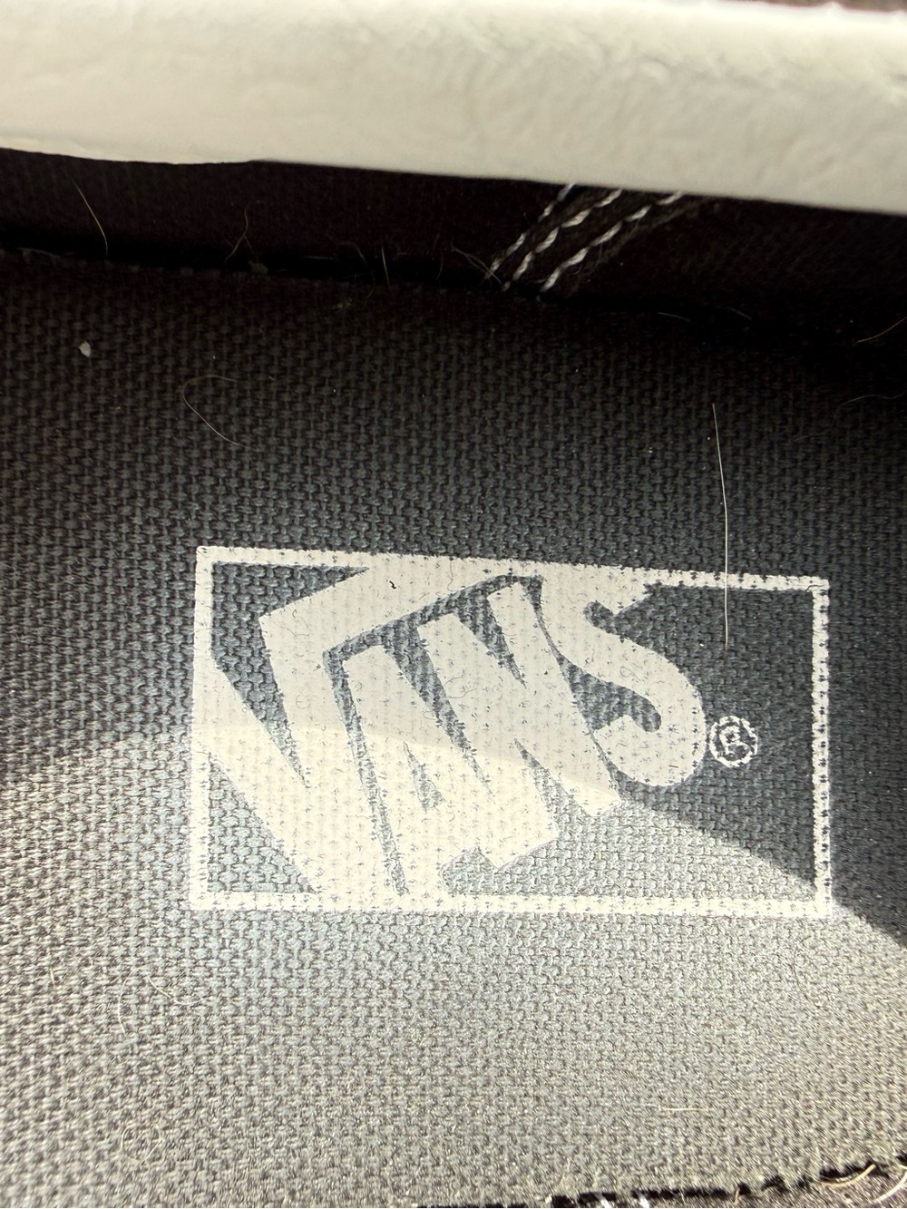 Vans - Picture 4 of 4